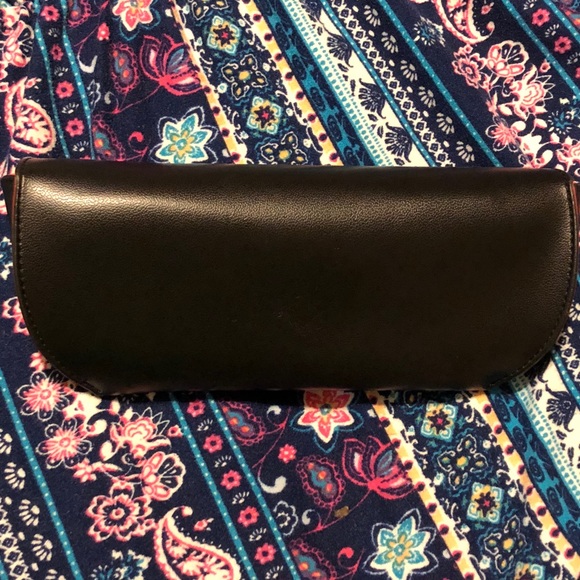 🚨SOLD🚨🕶Ray-Ban sunglasses case - Picture 4 of 4